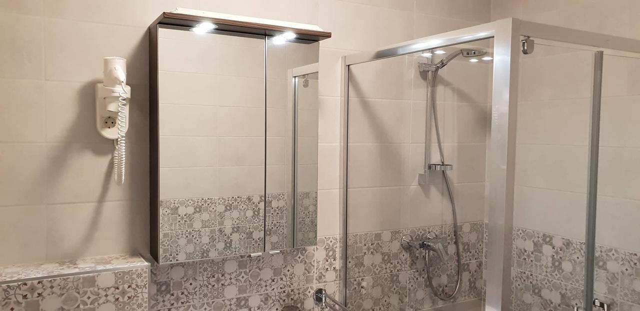 Sport Hotel Татабанья Екстер'єр фото