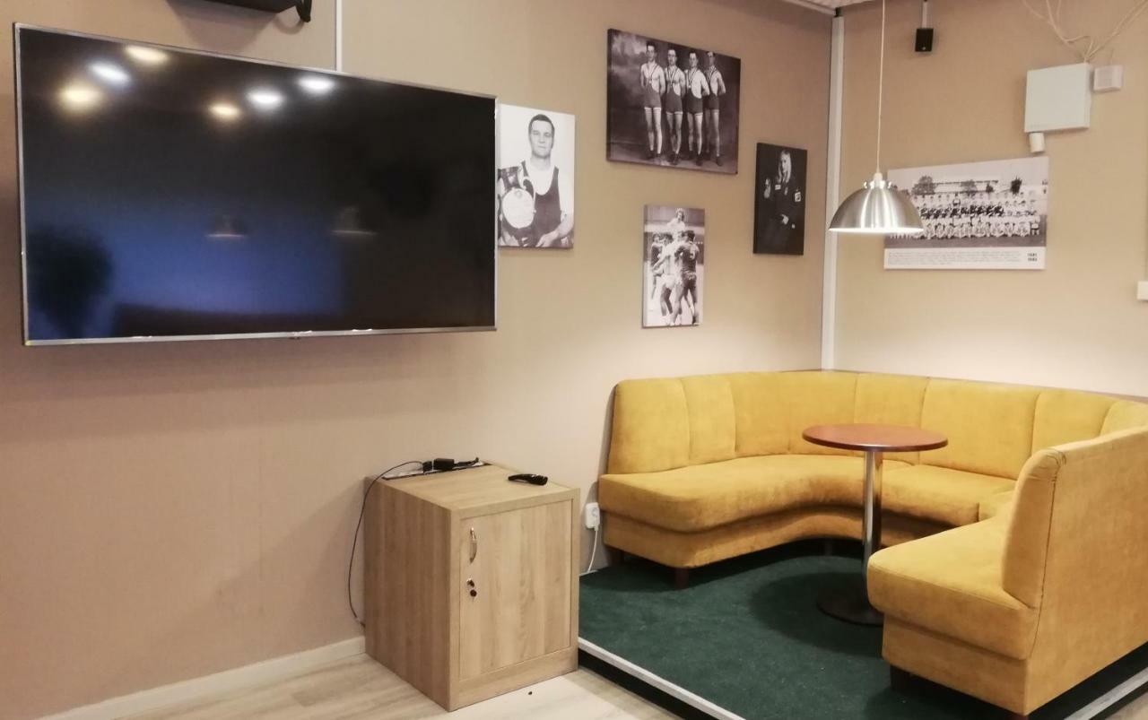 Sport Hotel Татабанья Екстер'єр фото